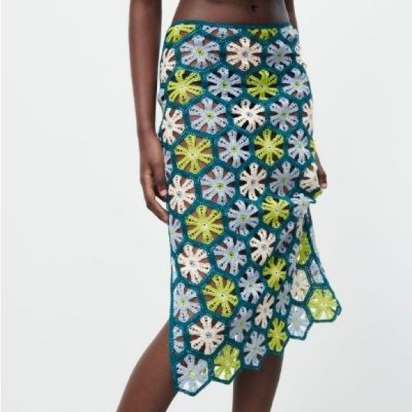 Zara Crochet Knit Top(M) and Skirt(S) - Picture 5 of 13